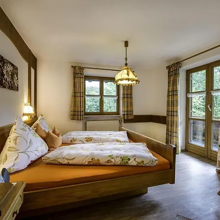 Grunten - Country House Bachtelmuhle
